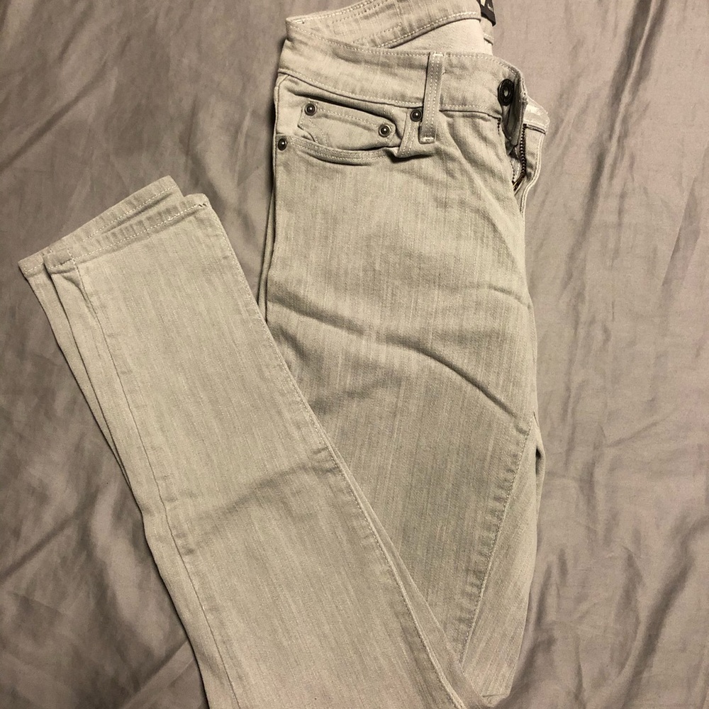Levi 711 skinny jeans (mid-rise)